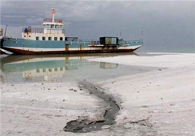 هر سال دریغ از پارسال: دریاچه ارومیه ۷۰ کیلومترمربع دیگر کوچک تر شد