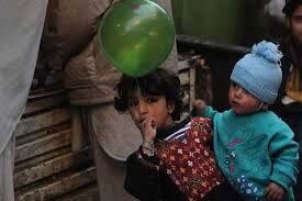 کودکان اجاره ای/بازار بچه فروشی در ناف تهران!