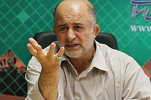 قاضی‌پور: اعتبارات احیای دریاچه ارومیه صرف انتخابات مجلس دهم می شود