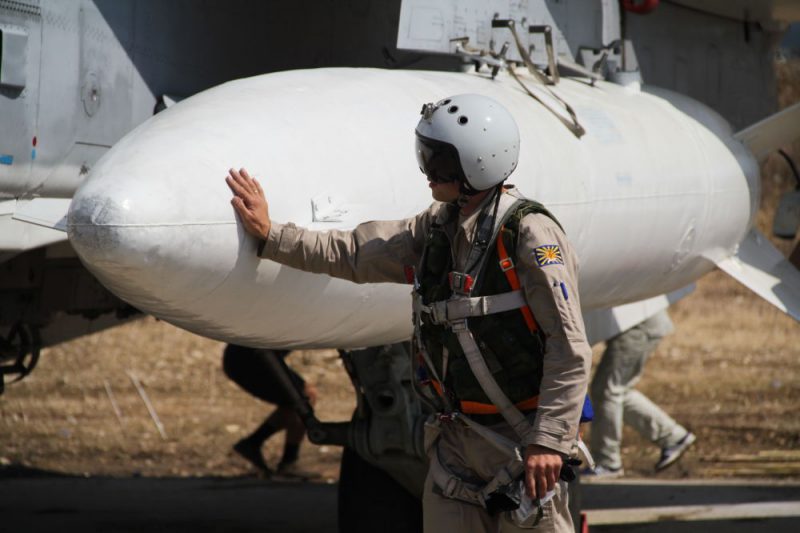 جنگنده های روسیه یک پاسگاه بزرگ داعش را در سوریه منهدم کردند+فیلم