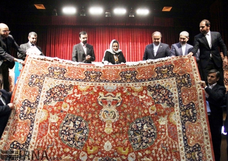 برگزاری همایش جشن ثبت تبریز به عنوان شهر جهانی فرش