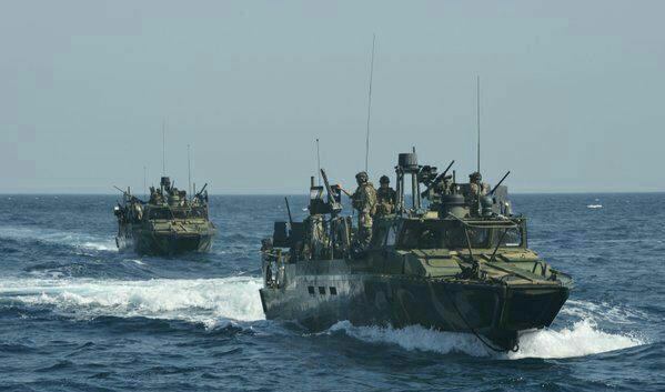 سپاه ۱۰ نظامی آمریکایی را در خلیج فارس بازداشت کرد