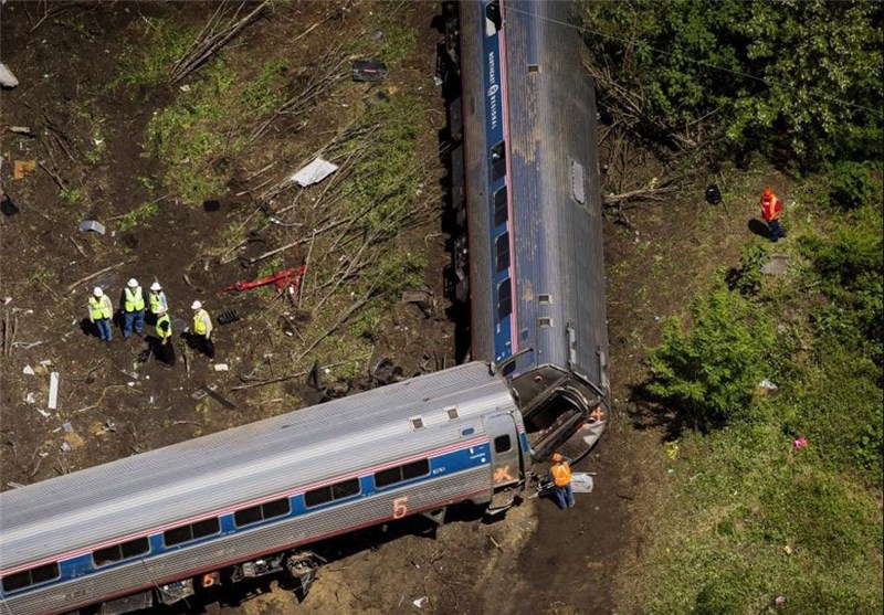 خروج قطار از ریل در ترکیه/ ۱۰ نفر کشته و ۷۳ نفر زخمی شدند