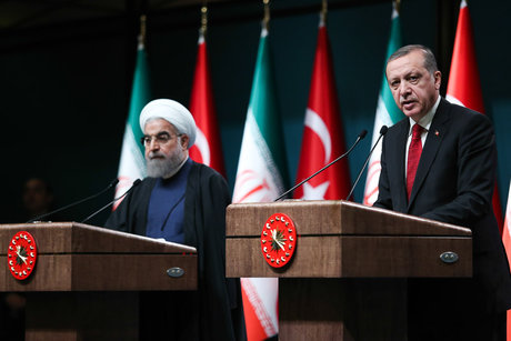 روحانی: هیچ کشور ثالثی قادر نیست روابط همسایگی ما و ترکیه را خدشه‌دار کند