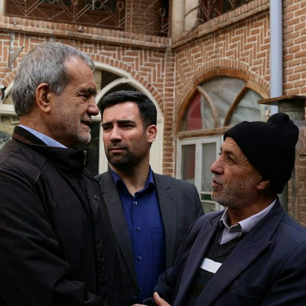 حضور نایب رئیس مجلس شورای اسلامی در بازار تبریز