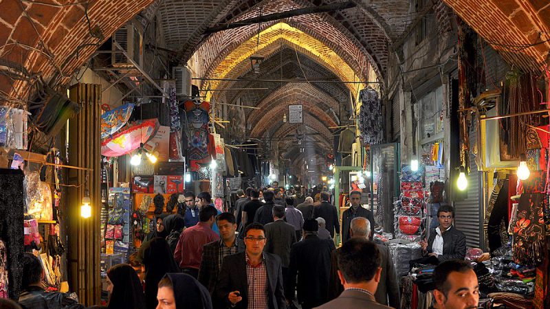 بازار و مجتمع‌های تجاری تبریز تعطیل شدند