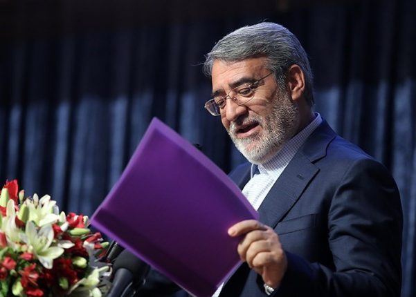 وزیر کشور از شهردار تبریز برای کسب رتبه نخست ‌«کاهش تصادفات شهری» تقدیر کرد