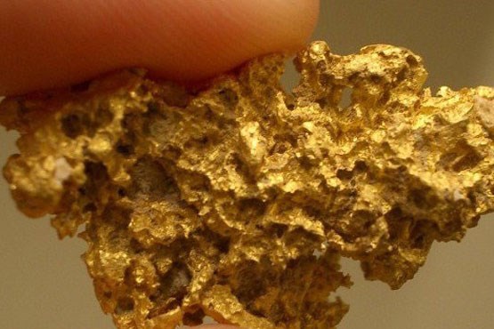 کشف ۳۰۹ کیلو سنگ طلای قاچاق در ورزقان