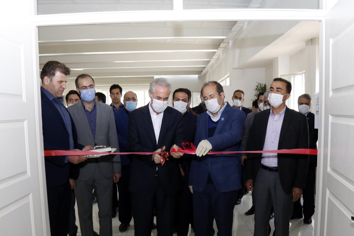 افتتاح نمایشگاه دستاوردهای دانشگاه تبریز در مقابله با کرونا
