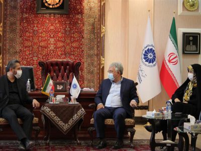 بهره‌گیری از مبلمان شهری برای معرفی برندهای صنعتی تبریز