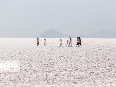 دریاچه ارومیه هنوز کامل خشک نشده!