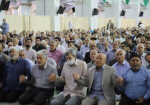 صیغه عقد اخوت بین نمازگزاران تبریز در عید غدیر