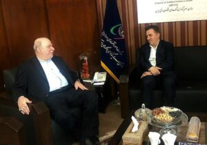در بحث ضمانت نامههای سرمایهگذاری در کنار شهرداری تبریز هستیم