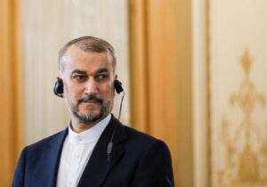 تاکید وزیران خارجه ایران و الجزایر بر توقف جنایات صهیونیست‌ها