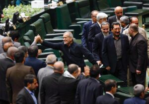 همه وزیران پیشنهادی رای اعتماد گرفتند