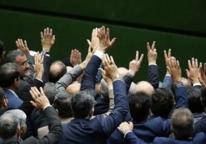 آقایان مسئول مرز خود را با تُندروها روشن کنید