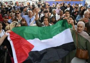 برای غزه ،هم باحجابها قیام کرده‌اند هم بی حجابها