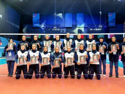 عکس/ زنان والیبالیست ایران در ریاض به یاد صابر کاظمی