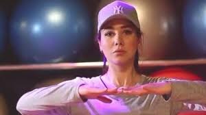 اعتراض تندرو‌ها به سایت رهبری در پی انتشار عکس شهید نیلوفر قلعه‌وند