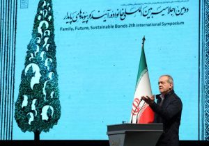 پزشکیان فقط موعظه کرد؛ قالیباف هم شعارهایی داد که با خانواده امروز تناسبی نداشت