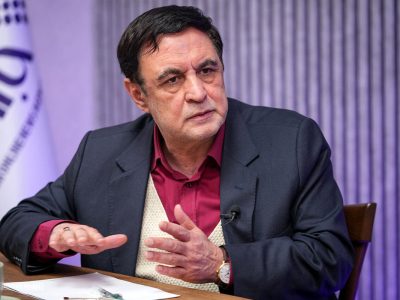 برخی از جریانهای منتقد دولت از رهبری عبور کردند