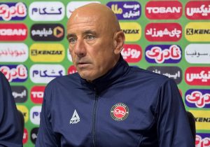 تساوی مقابل تراکتور، برای رقبا حکم برد دارد/ ذوبآهن به دنبال اتلاف وقت بود