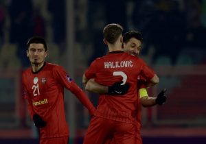 تراکتورِ ایران ۲ – ۱ الدحیل قطر/ صعود گرم سرخ‌پوشان در هوای سوزناک یادگار