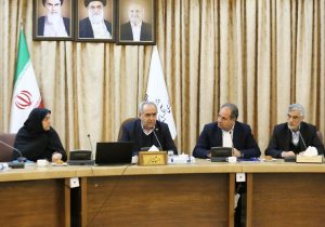 چالش‌های مرتبط با مدارس غیردولتی بررسی شود