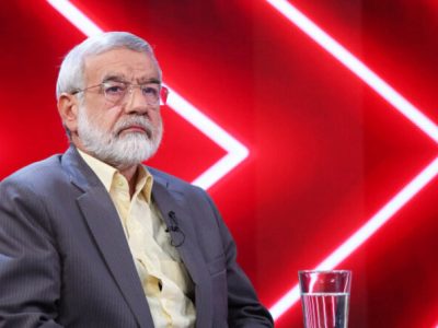 مدعیان انقلابیگری، تندروی خود را با تفسیر شخصی از مواضع رهبری توجیه می کنند