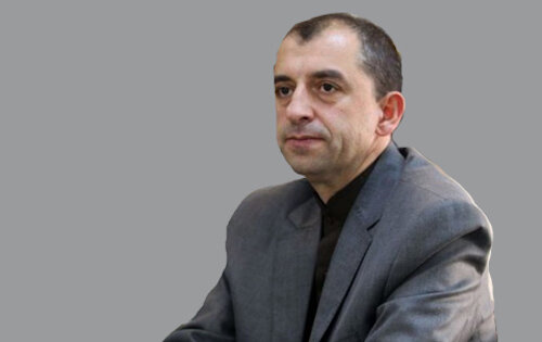 زارع - استاد پژوهشکده بینالمللی زلزلهشناسی