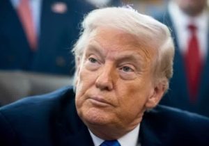 علی‌رغم استقرار ناوگان آمریکا، ترامپ در تصمیم‌گیری برابر ایران با چالش مواجه شده است