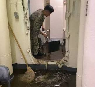 جنگ توالت‌ها! + عکس