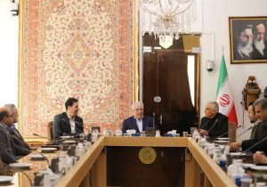 ضرورت حذف قوانین زائد و سامانه‌های موازی