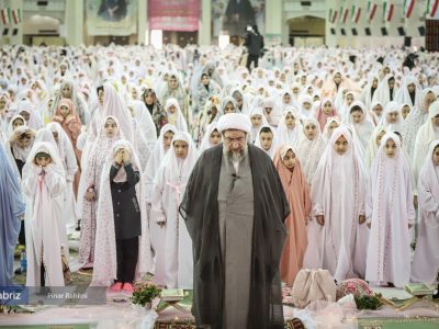 جشن تکلیف پنج هزار نفری دانش‌آموزان در تبریز