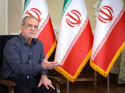 ما نوکر مردم و در خدمت آنان هستیم