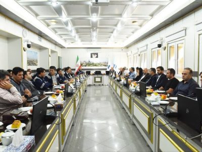 بررسی ظرفیت سازندگان و قطعه‌سازان آذربایجان شرقی برای تأمین نیازهای پتروشیمی تبریز